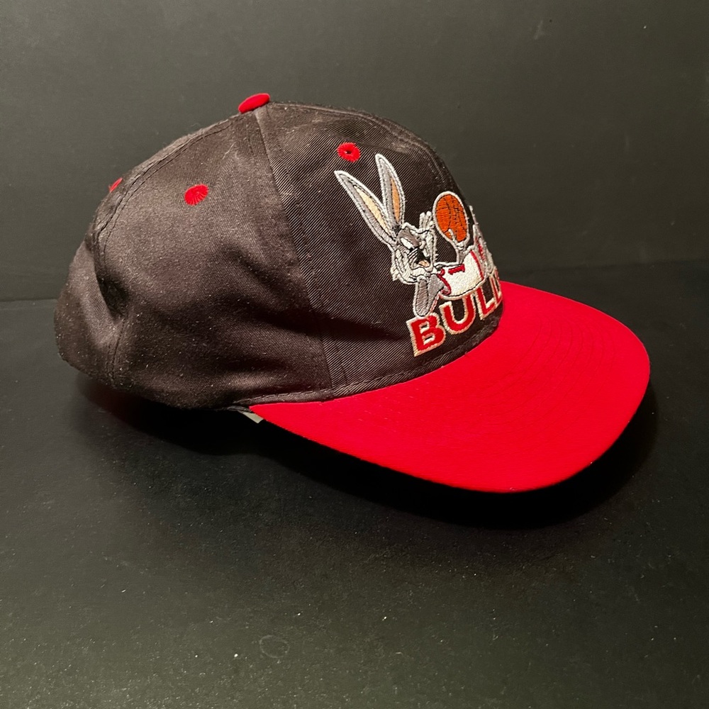 Chicago Bulls Bugs Bunny Logo SnapBack Cap - Picture 3 of 8